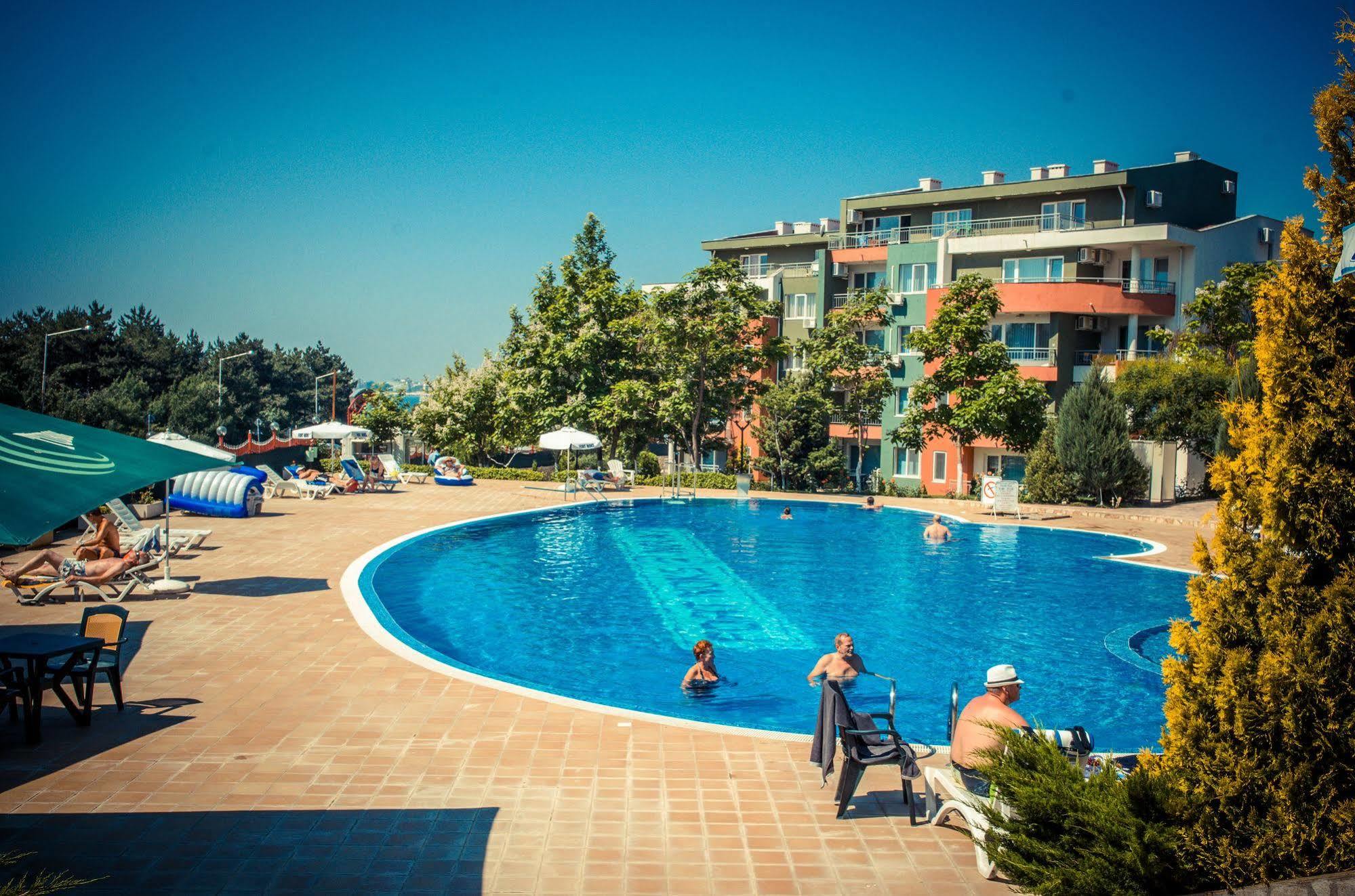Gt Green Fort Beach Apartments Słoneczny Brzeg Zewnętrze zdjęcie